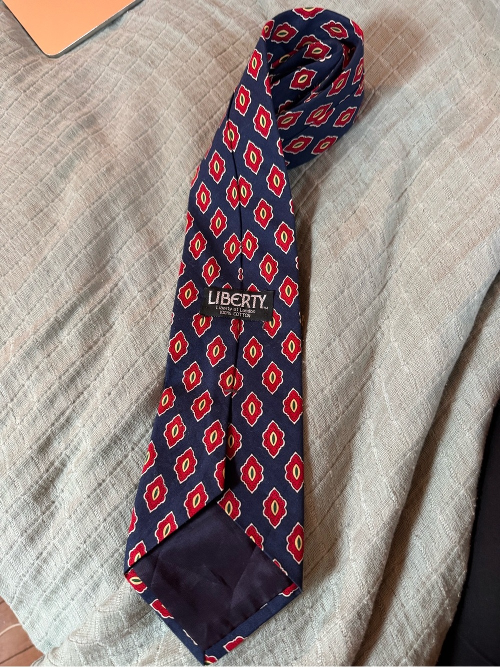 Liberty Men’s Navy Red Geometric Navy Cotton Tie